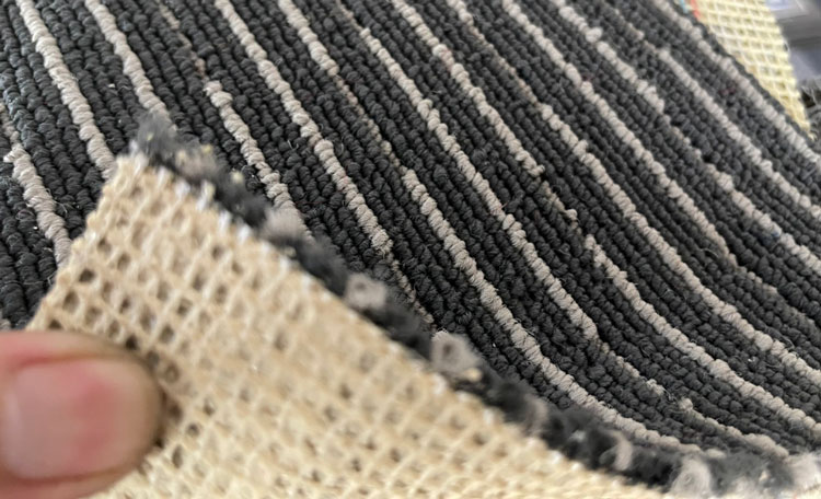 Đế thảm và sợi thảm magenta MM 255 Đế thảm và sợi thảm magenta MM 255