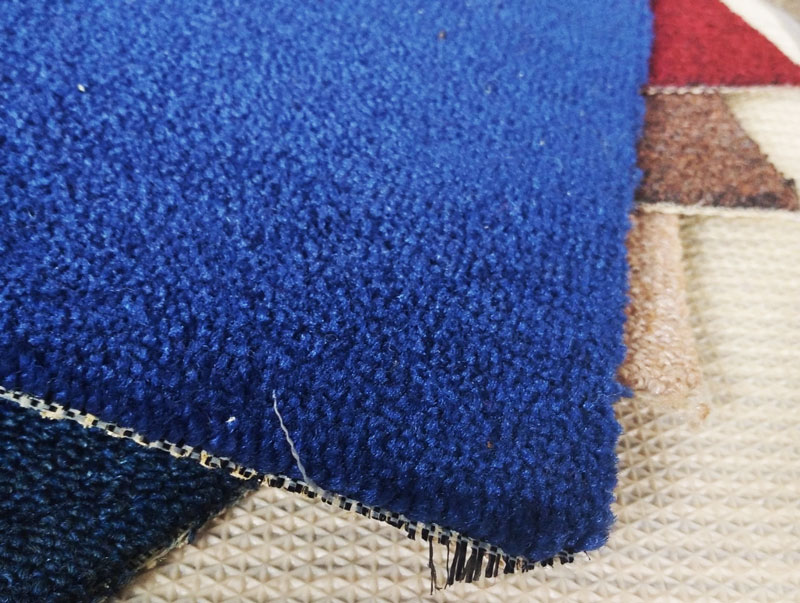 Thảm trải sàn màu xanh Thảm trải sàn màu xanh